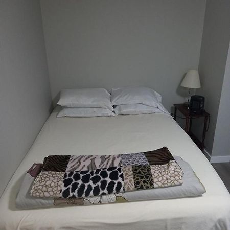 Green&White House Appartement Coquitlam Buitenkant foto
