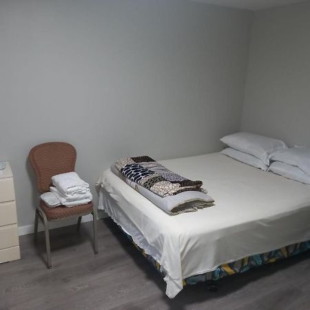 Green&White House Appartement Coquitlam Buitenkant foto